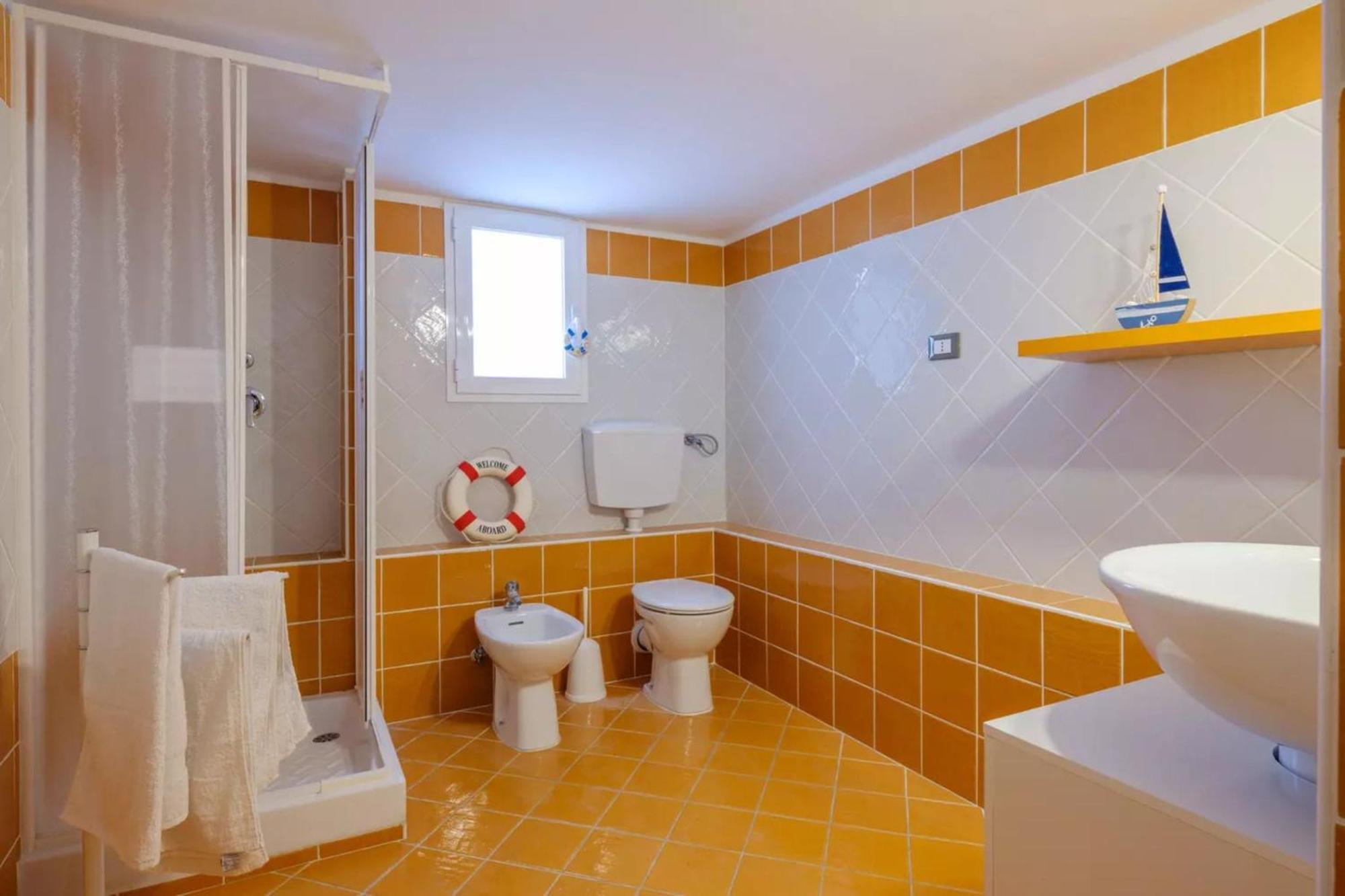 Emerald Residence Sleeps 12 With Sea View Porto Cesareo Exterior photo