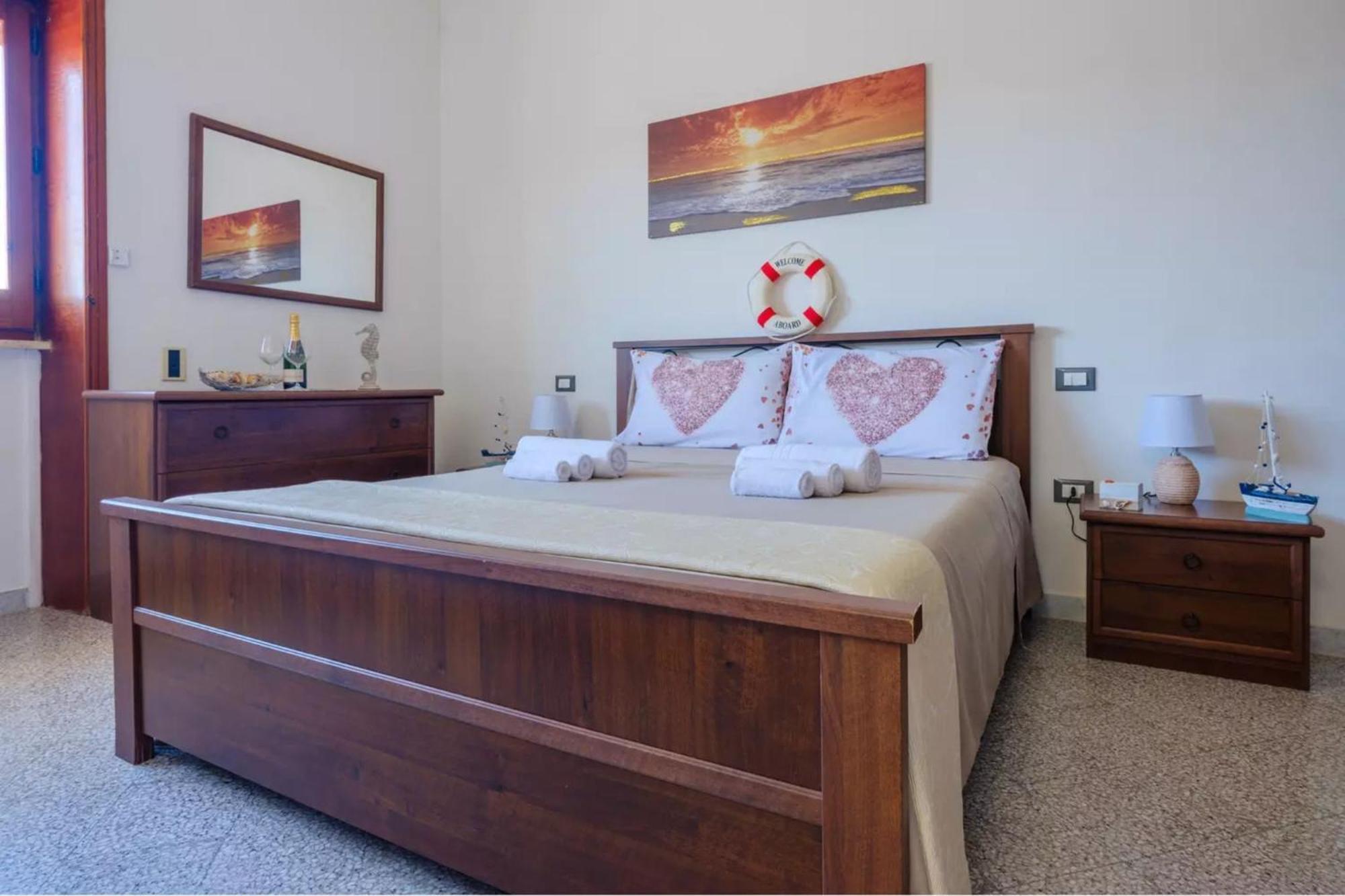 Emerald Residence Sleeps 12 With Sea View Porto Cesareo Exterior photo